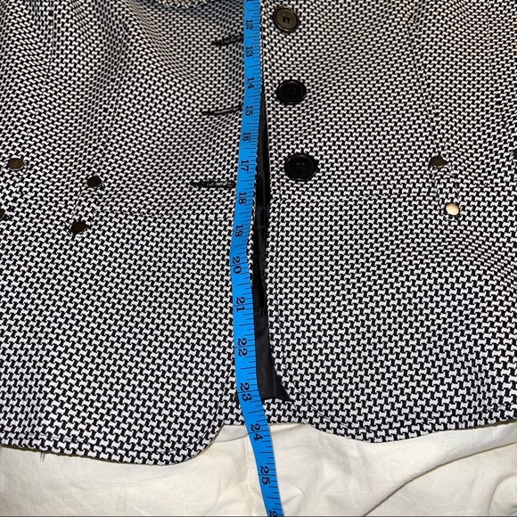 Allyson Cara business suit jacket well made lined worn only few times like new 8 - Picture 4 of 6